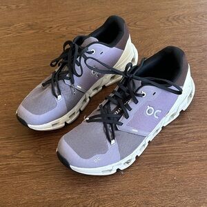 On Running Men's Lavender and White Cloud-Style Running Shoes